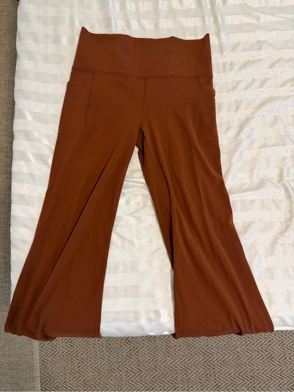 Women's Salutation Stash Flare Pant LIKE NEW